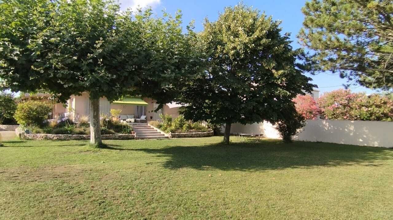 Photo of Outdoor in Entraigues-sur-la-Sorgue