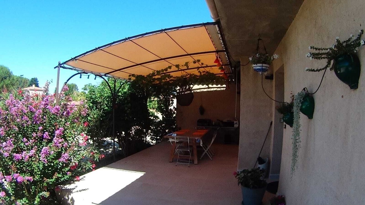 Photo of Outdoor in Entraigues-sur-la-Sorgue