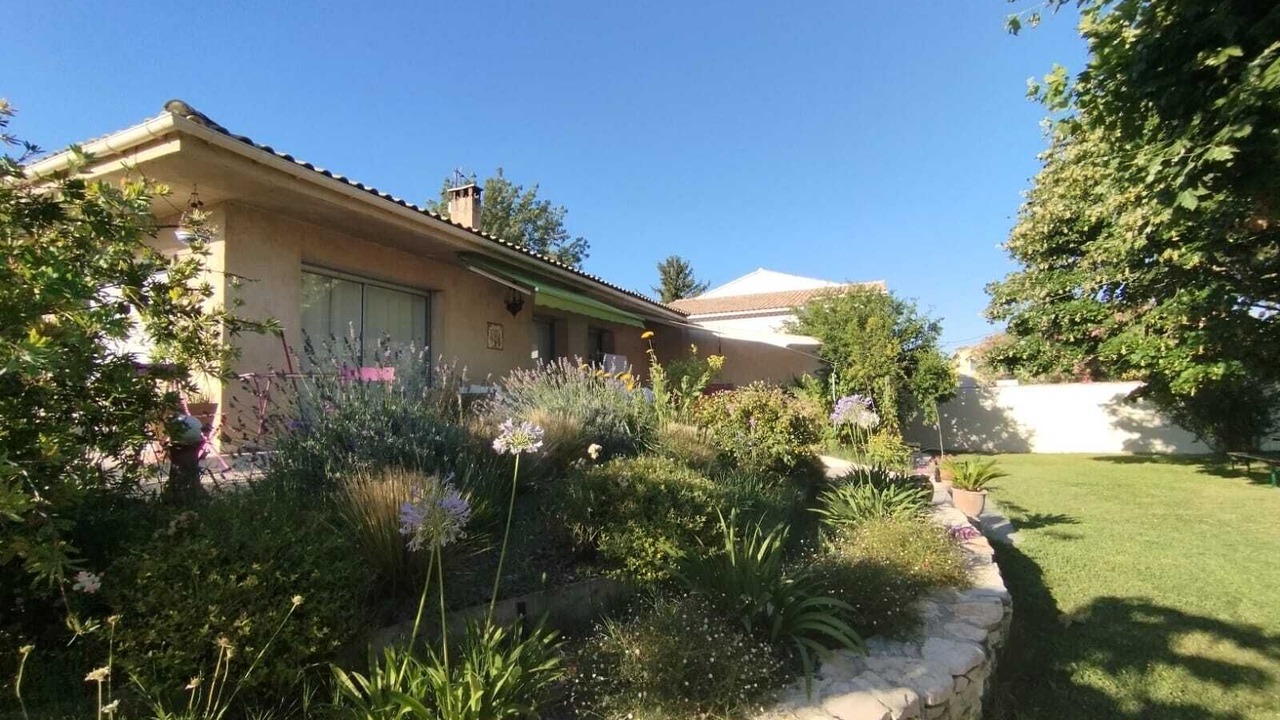 Photo of Outdoor in Entraigues-sur-la-Sorgue