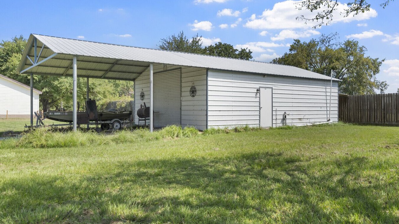 Photo of Outdoor in Cotton Gin