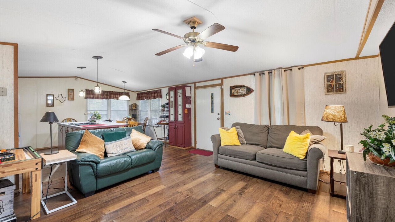 Photo of Livingroom in Cotton Gin