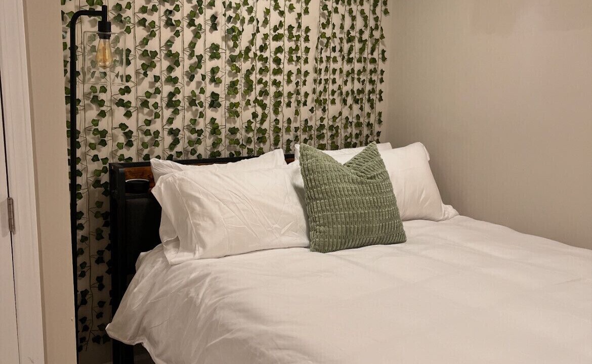 Photo of Bedroom in Collier Heights