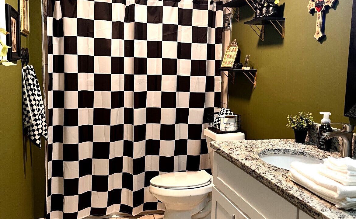 Photo of Bathroom in Collier Heights