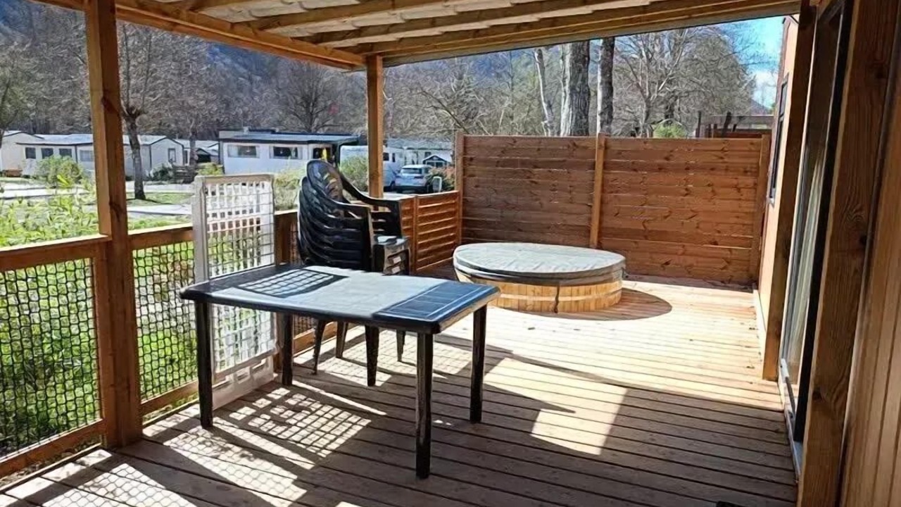 Photo of Patio Balcony in Savignac-les-Ormeaux
