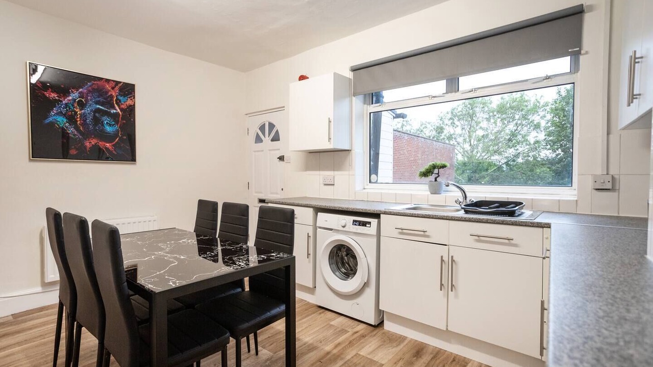 Photo of Others in Staple Hill