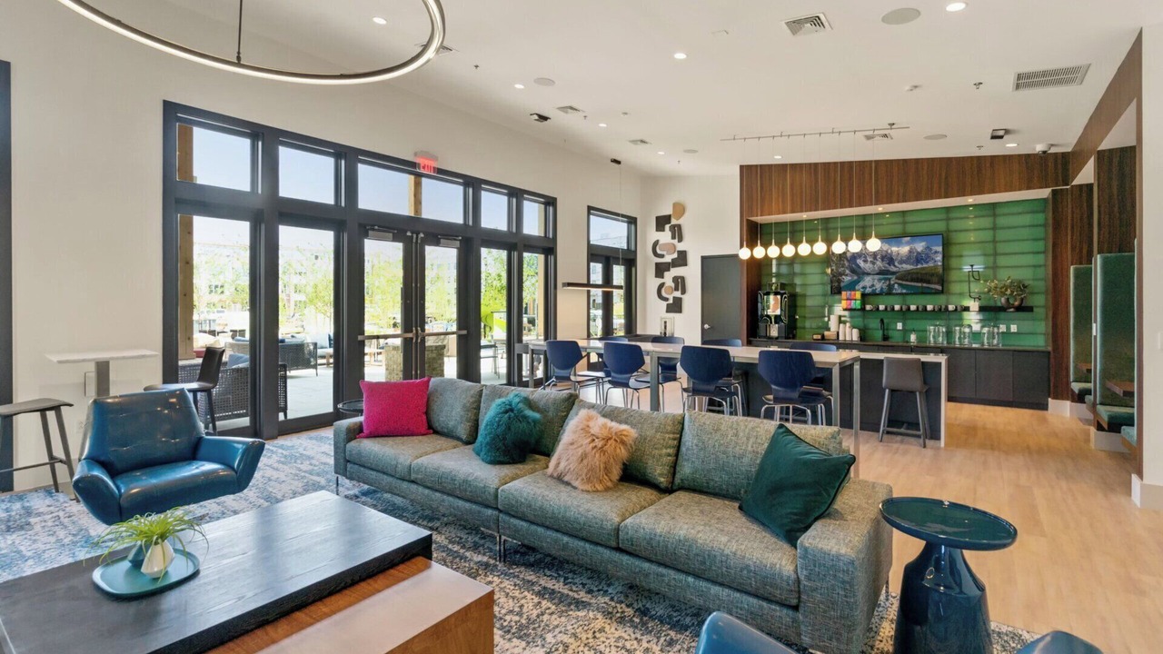 Photo of Livingroom in Redland