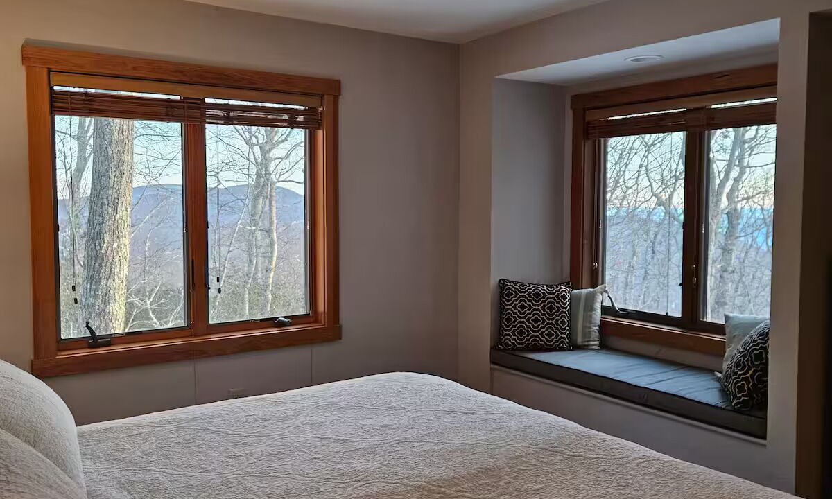 Photo of Bedroom in Wintergreen