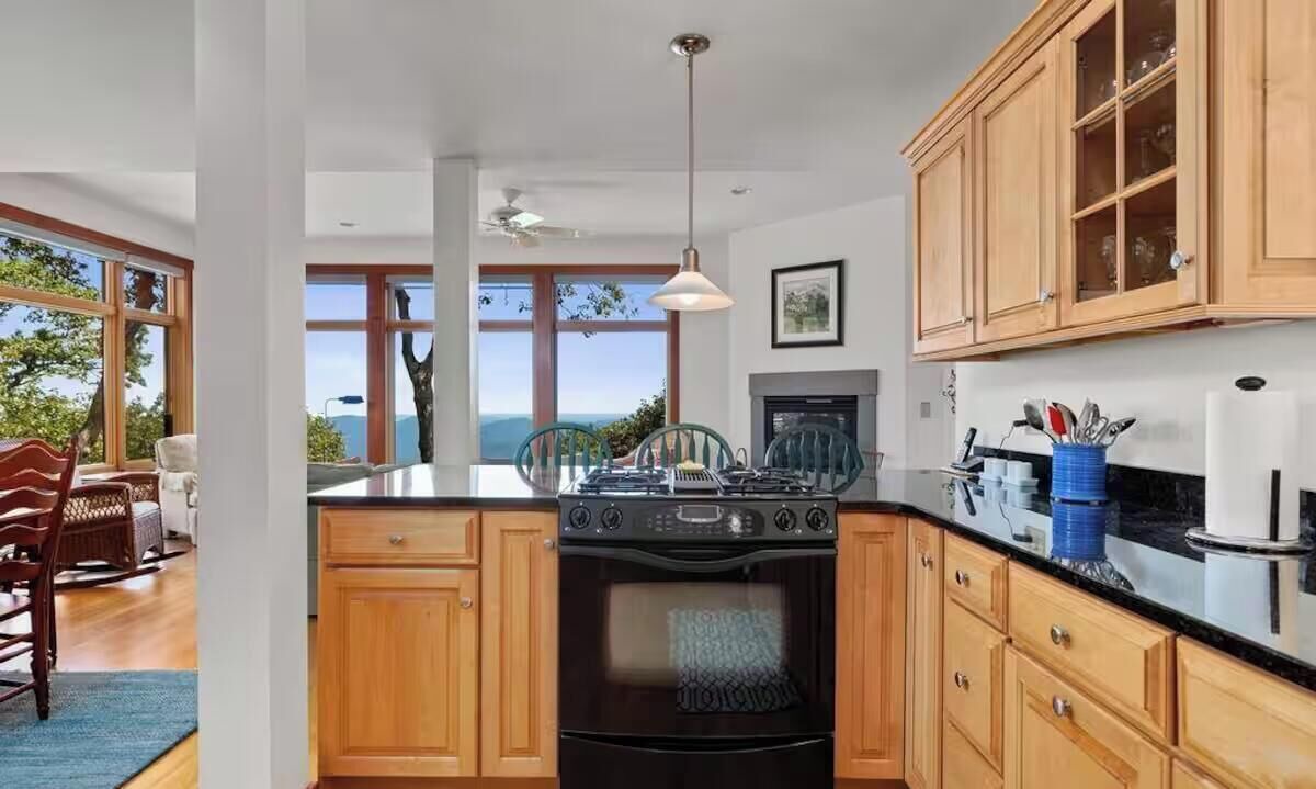 Photo of Kitchen in Wintergreen