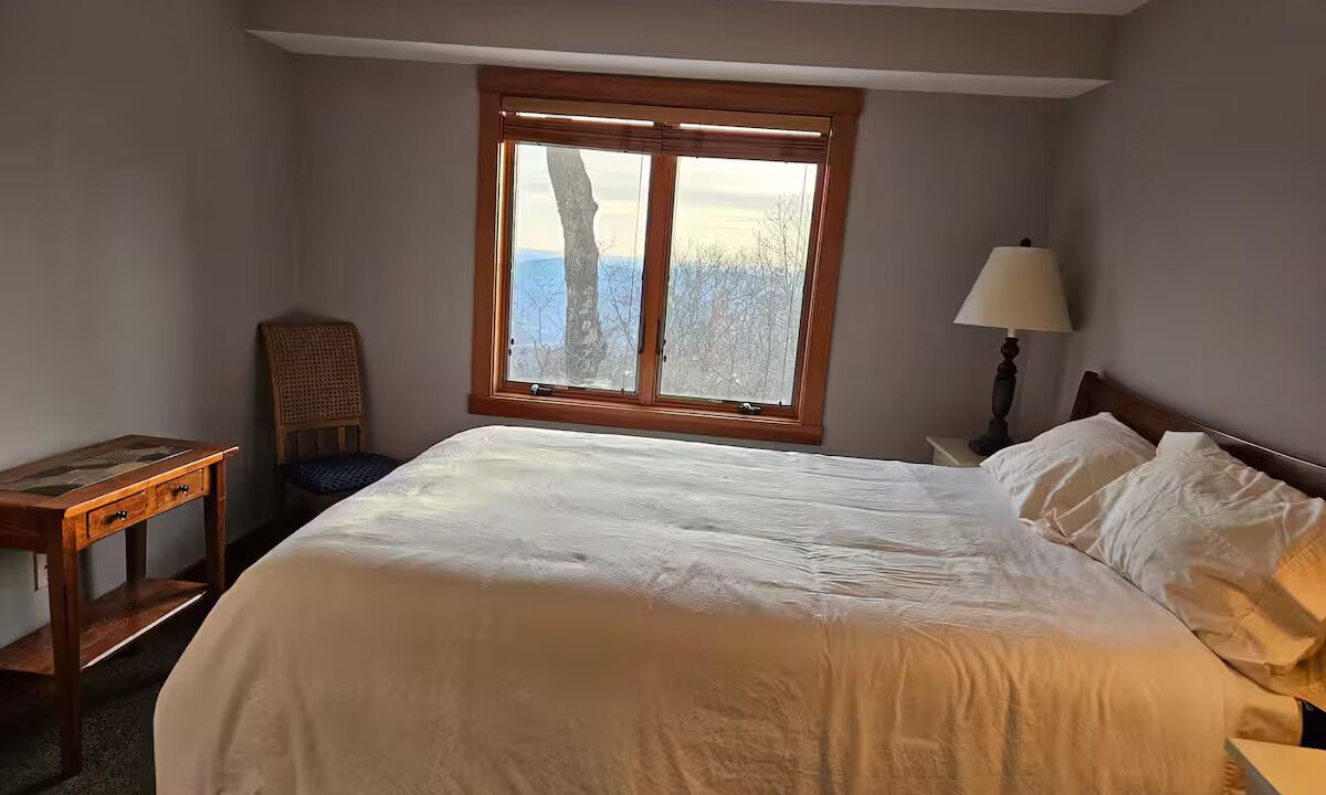 Photo of Bedroom in Wintergreen
