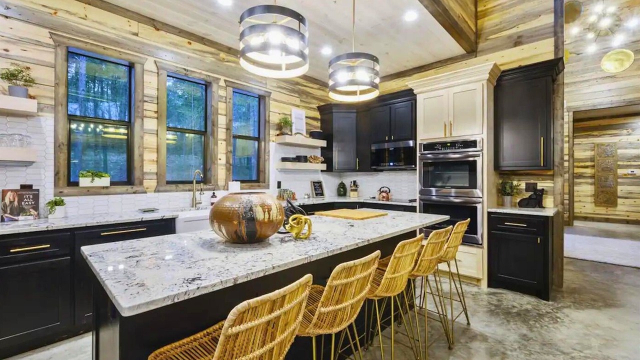 Photo of Others in Broken Bow