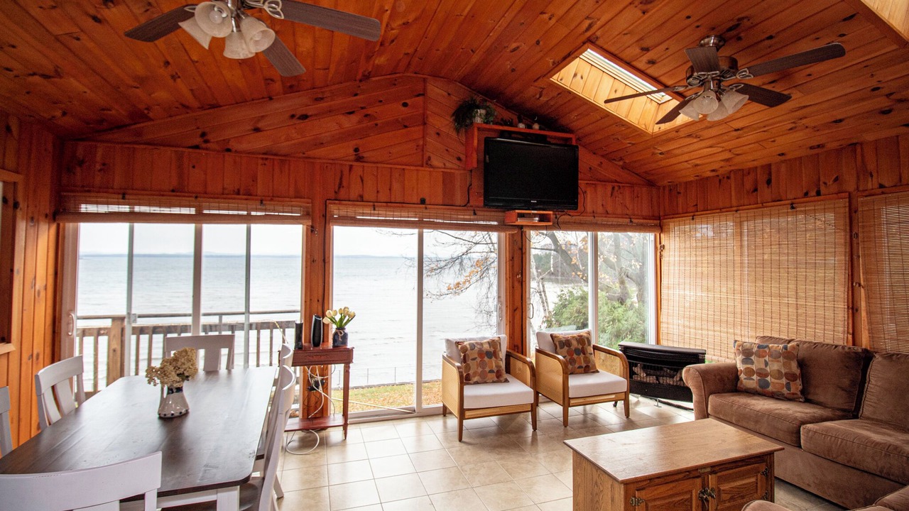 Photo of Livingroom in Plattsburgh