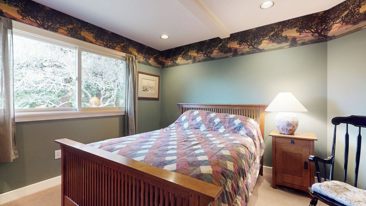 Photo of Bedroom in Lummi Island