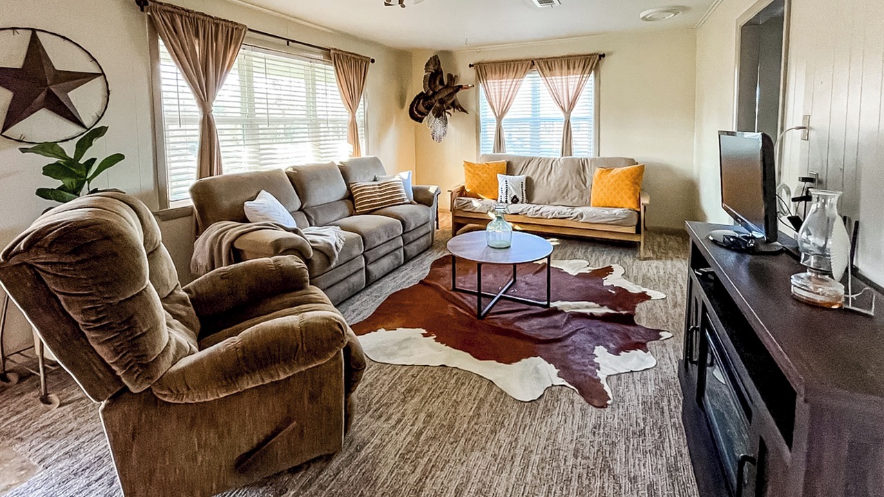 Photo of Livingroom in Smithville