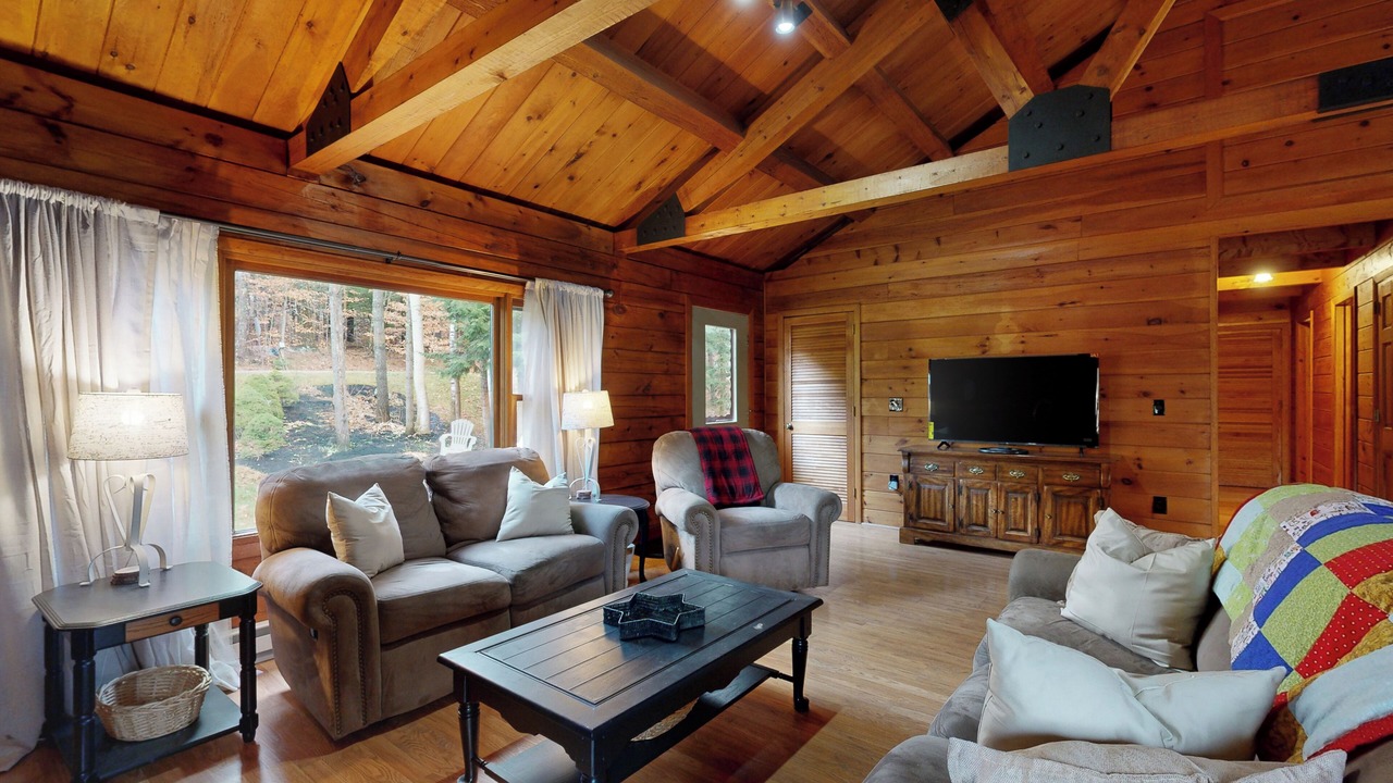 Photo of Livingroom in Barnstead