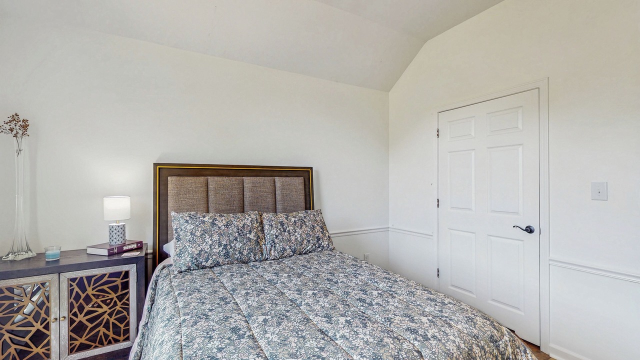 Photo of Bedroom in Conway