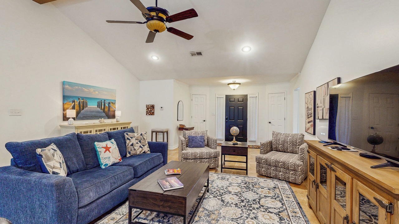 Photo of Livingroom in Conway