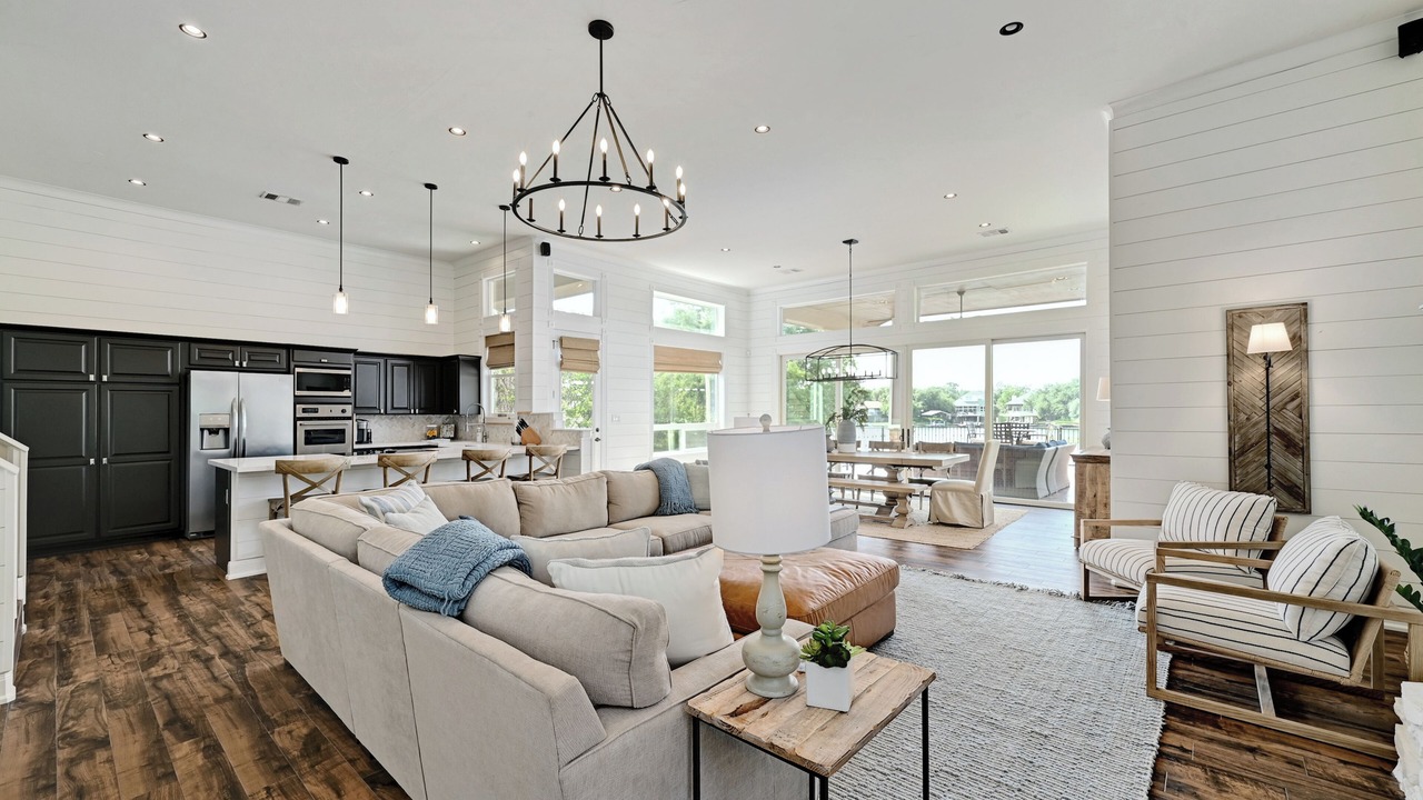 Photo of Livingroom in Granite Shoals