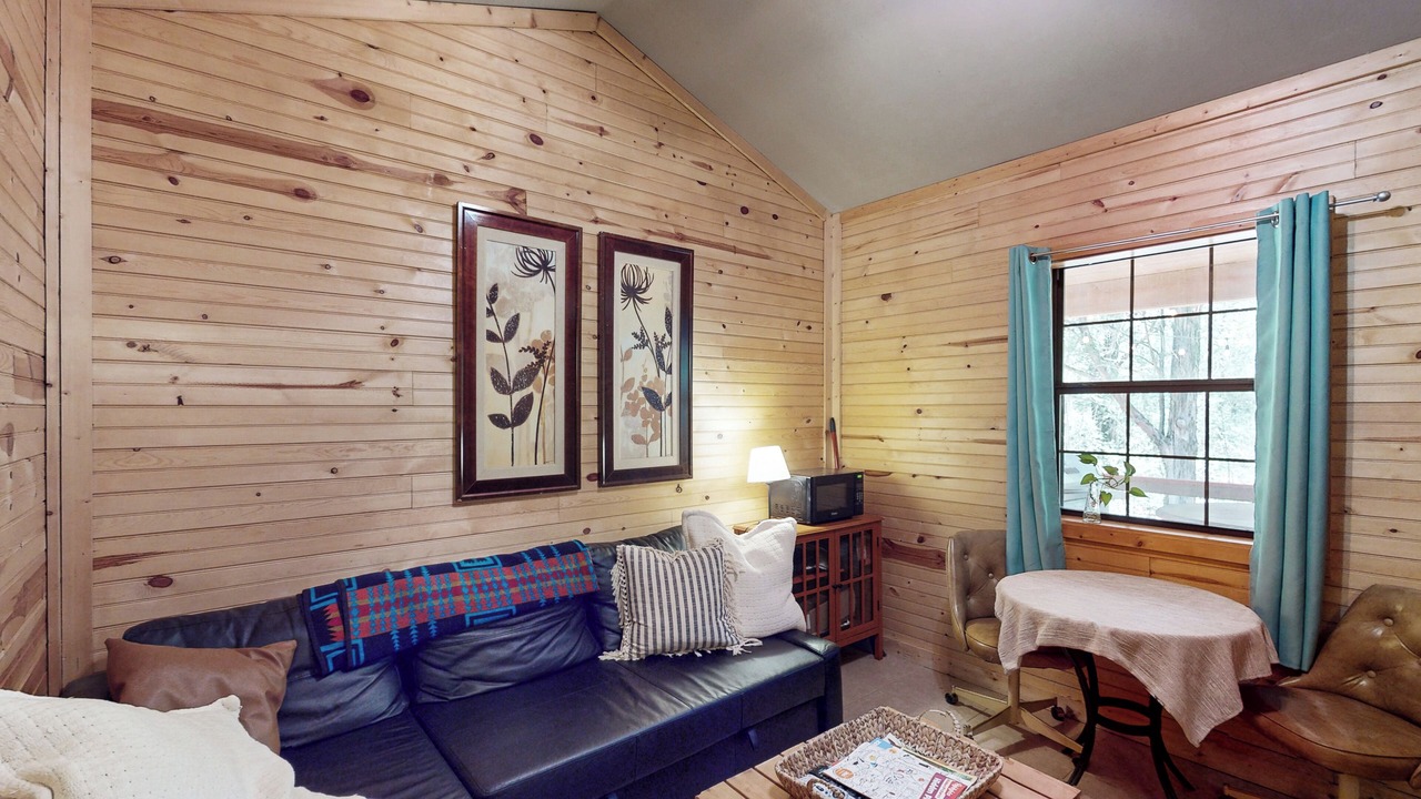 Photo of Livingroom in Paige