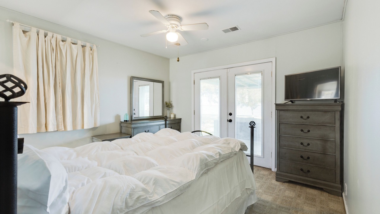 Photo of Bedroom in Russellville