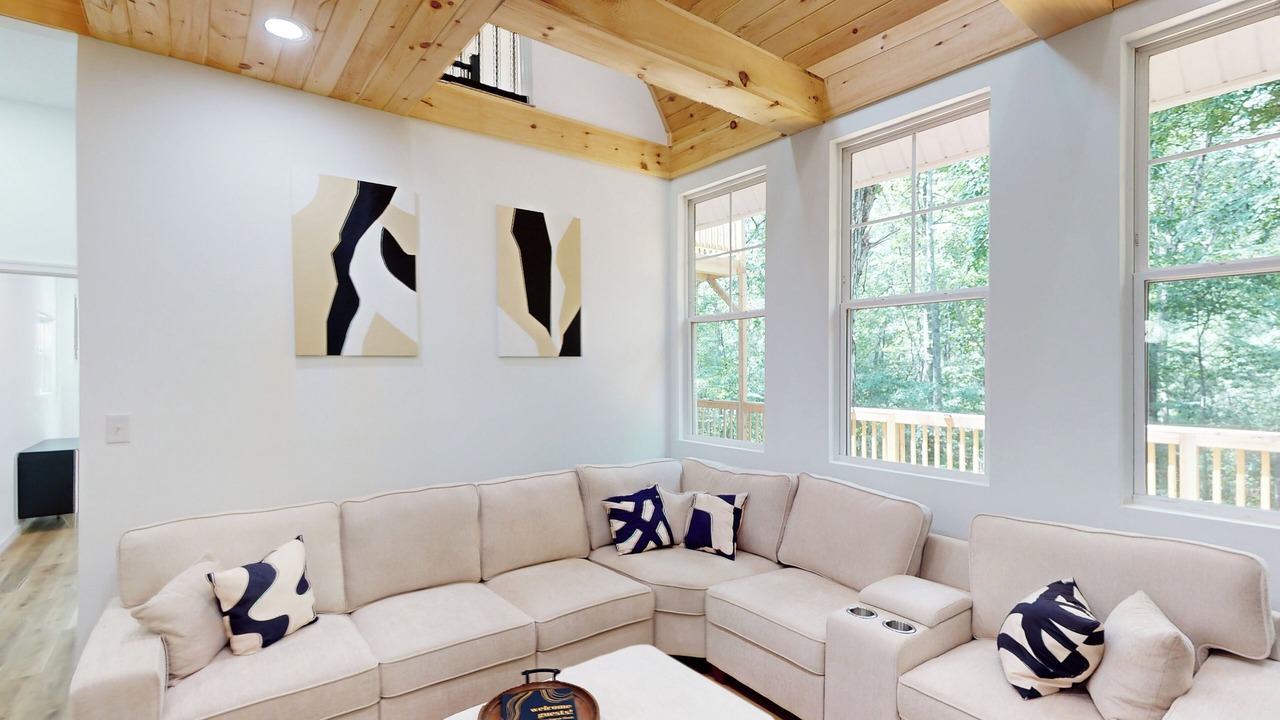Photo of Livingroom in Windsor Hills