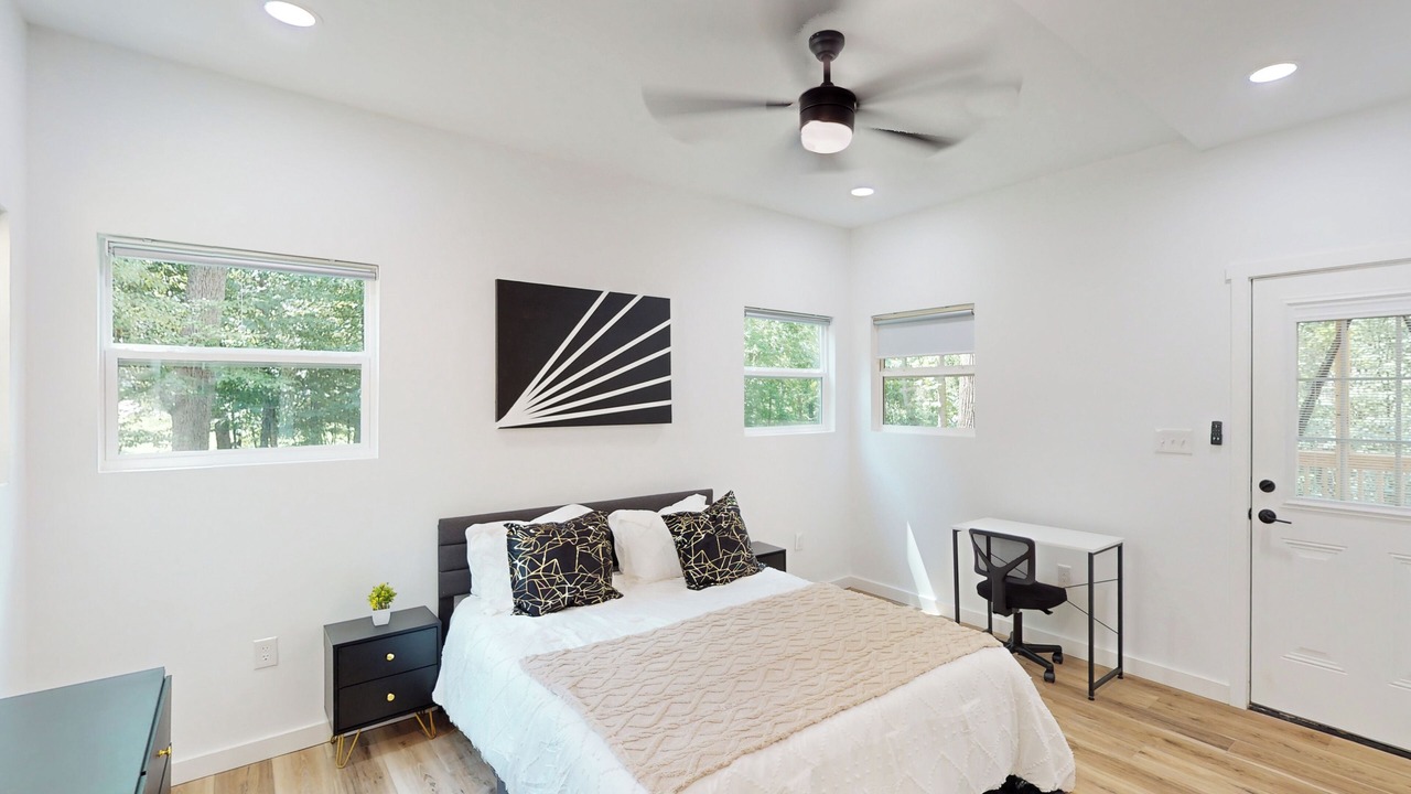 Photo of Bedroom in Windsor Hills