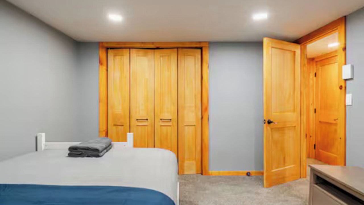 Photo of Bedroom in Village at Camelback