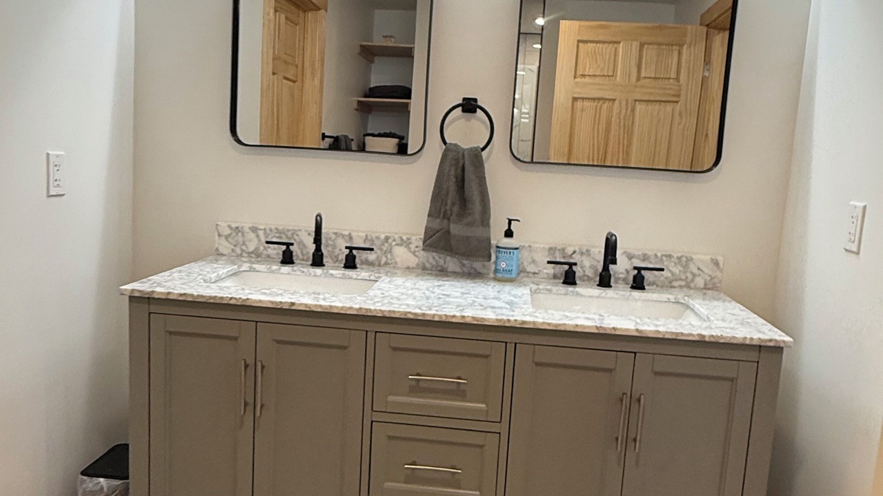 Photo of Bathroom in Lake Erie Beach