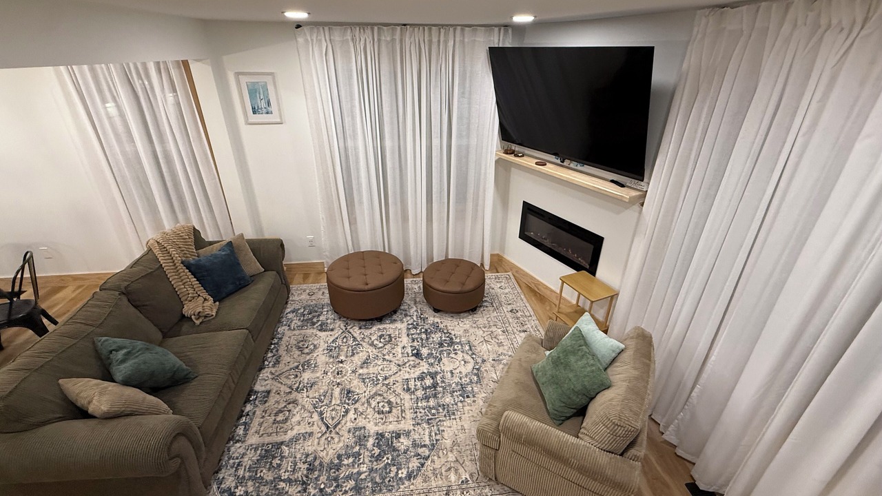 Photo of Livingroom in Lake Erie Beach