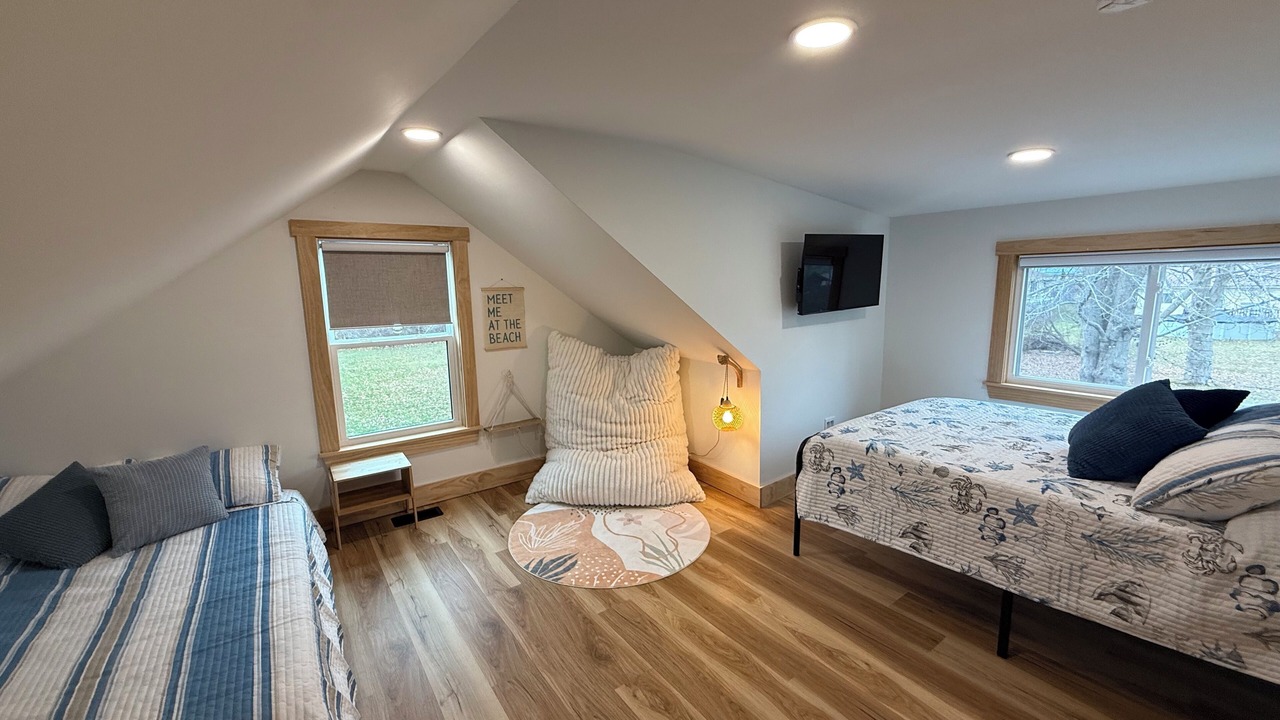 Photo of Bedroom in Lake Erie Beach