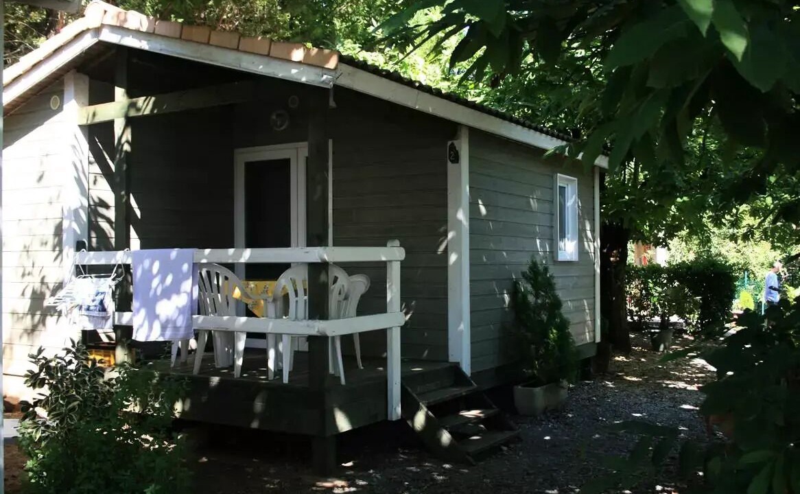 Photo of Outdoor in Ribes