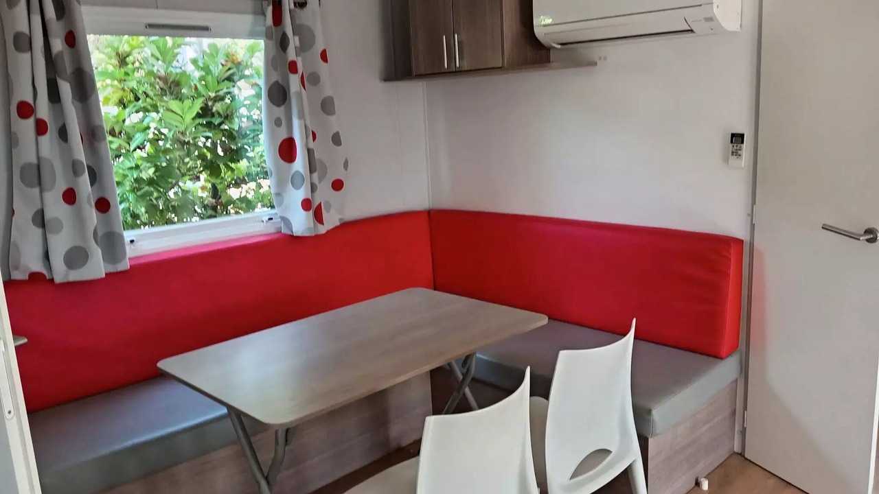 Photo of Others in Ribes