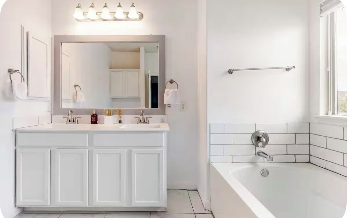 Photo of Bathroom in Manor