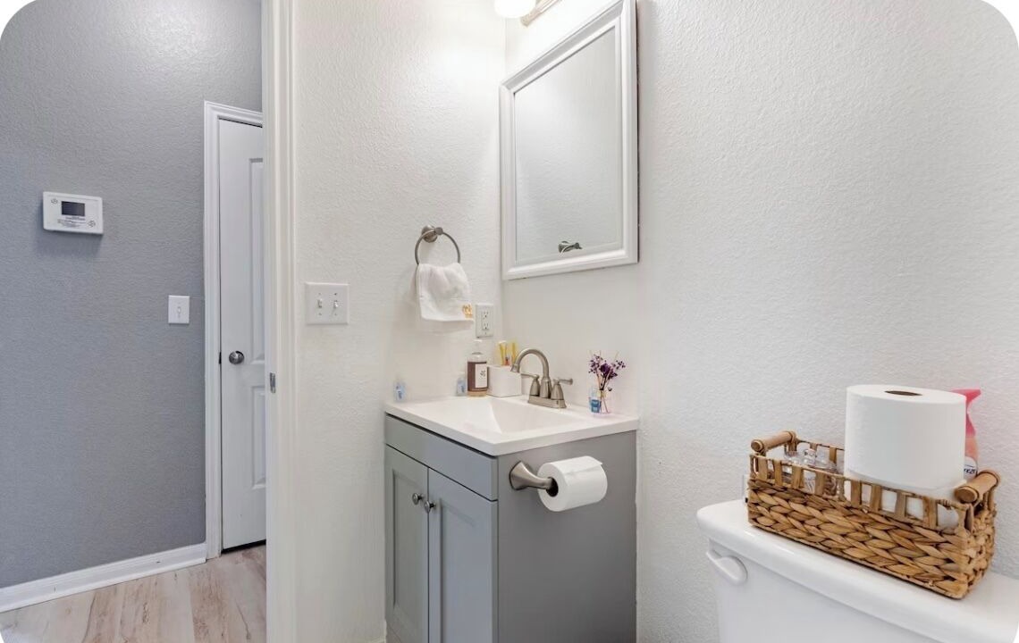 Photo of Bathroom in Manor