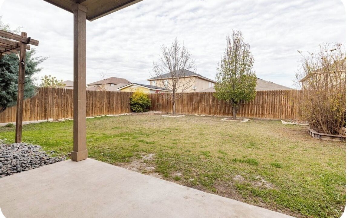 Photo of Outdoor in Manor