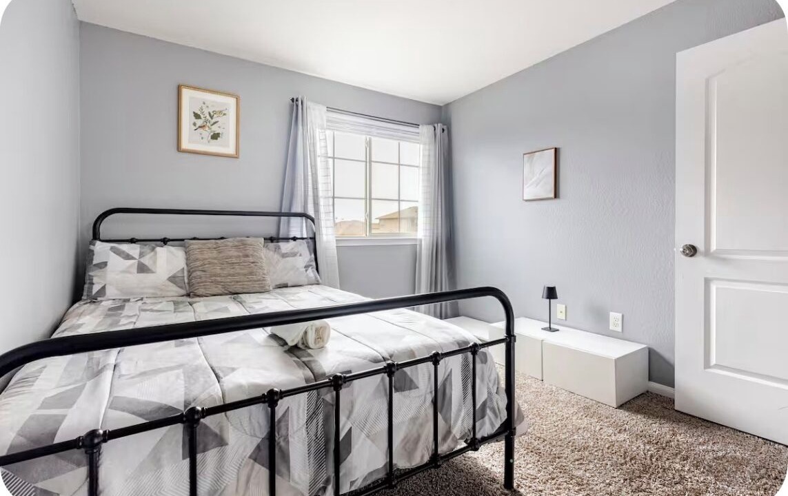 Photo of Bedroom in Manor