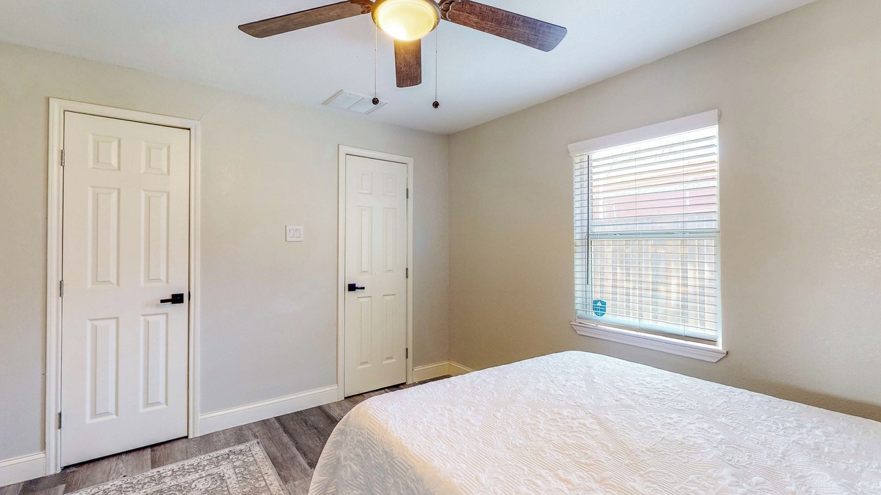 Photo of Bedroom in Quinlan