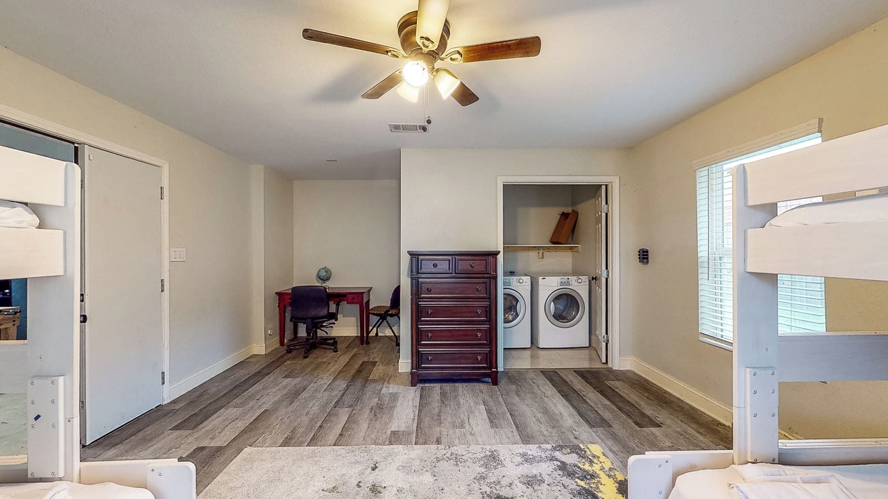 Photo of Bedroom in Quinlan