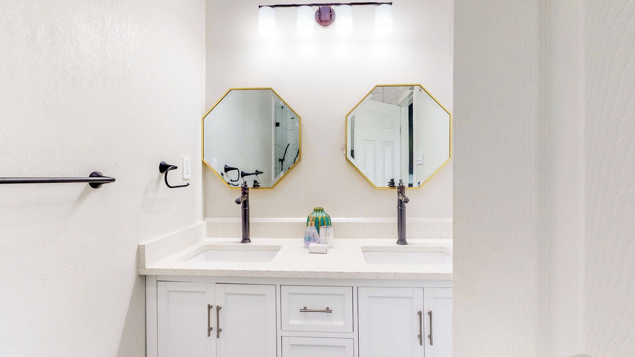 Photo of Bathroom in Quinlan
