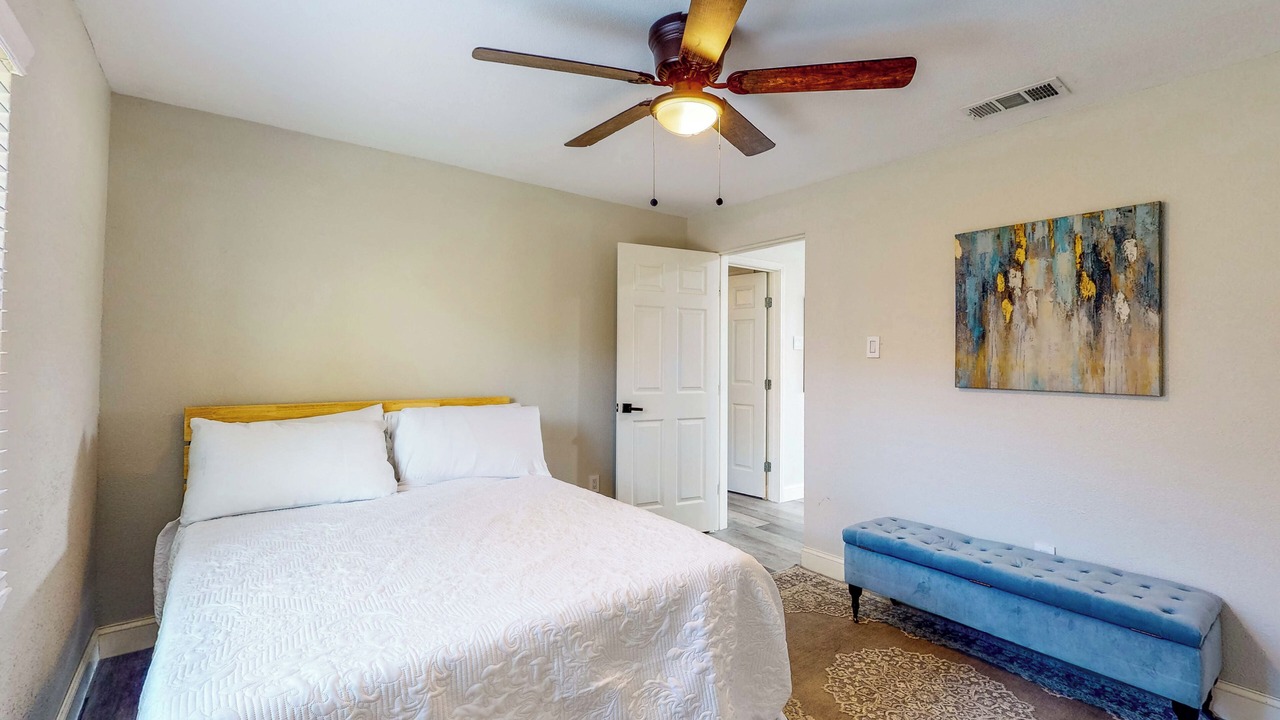 Photo of Bedroom in Quinlan