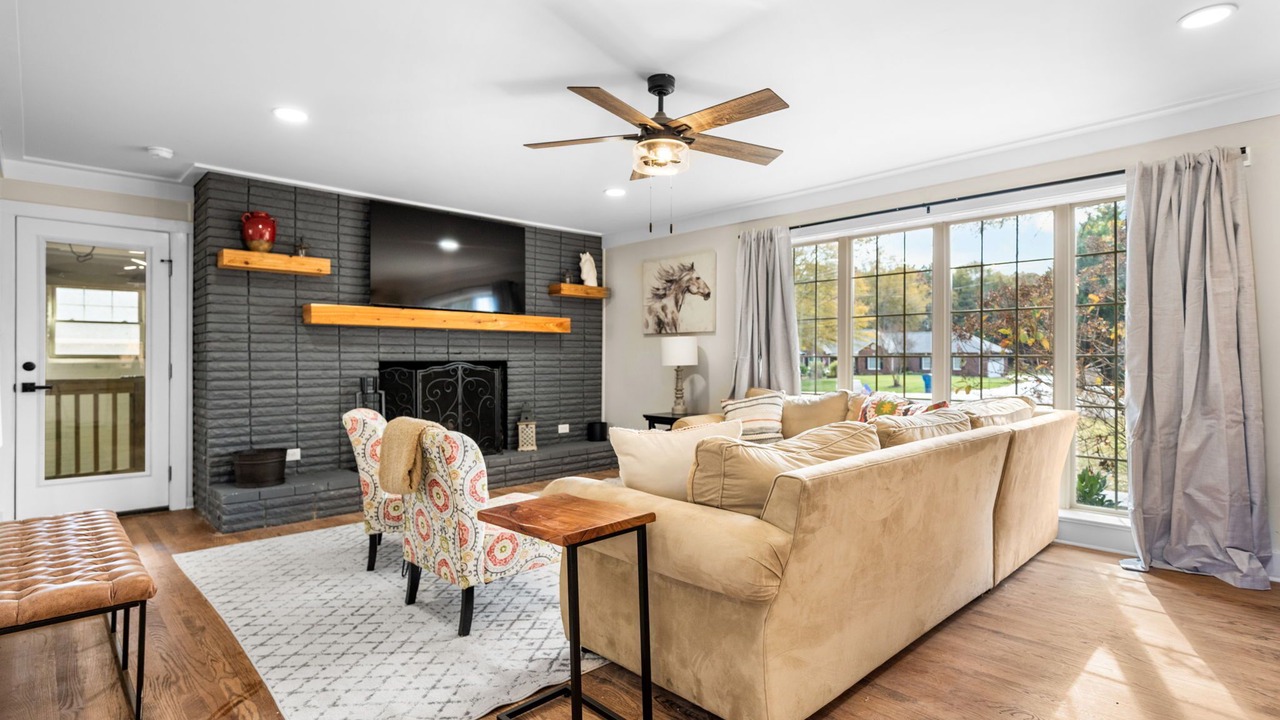 Photo of Livingroom in Sherrills Ford