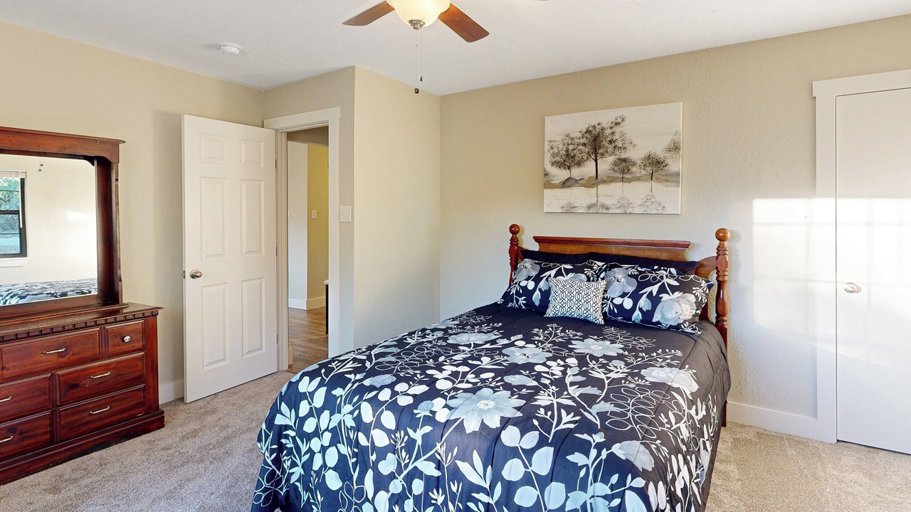 Photo of Bedroom in Pipe Creek