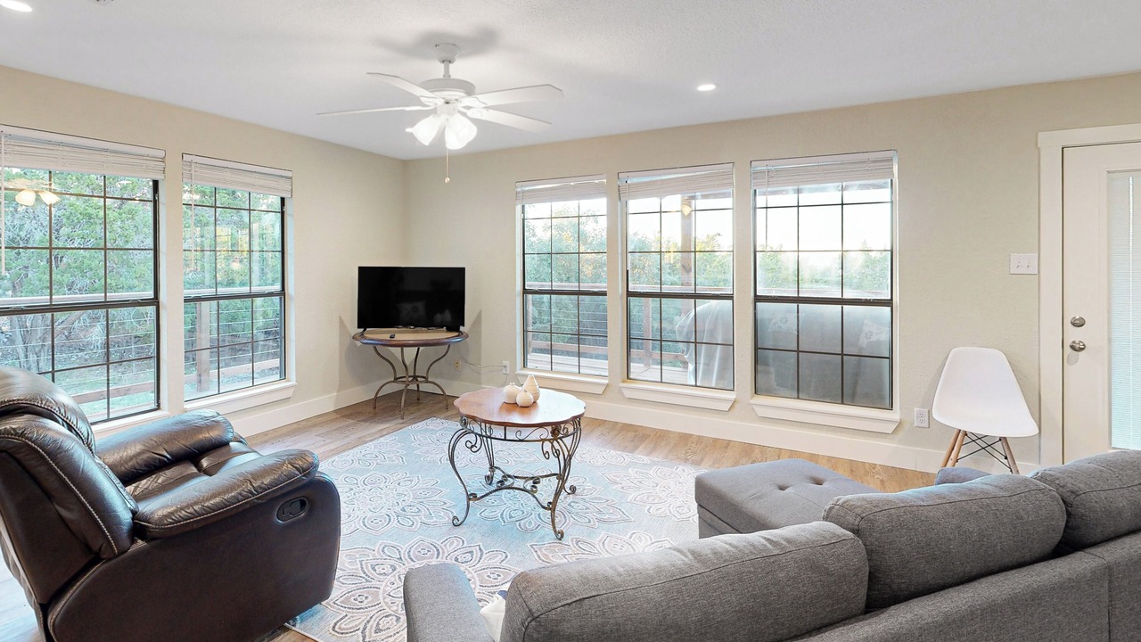 Photo of Livingroom in Pipe Creek