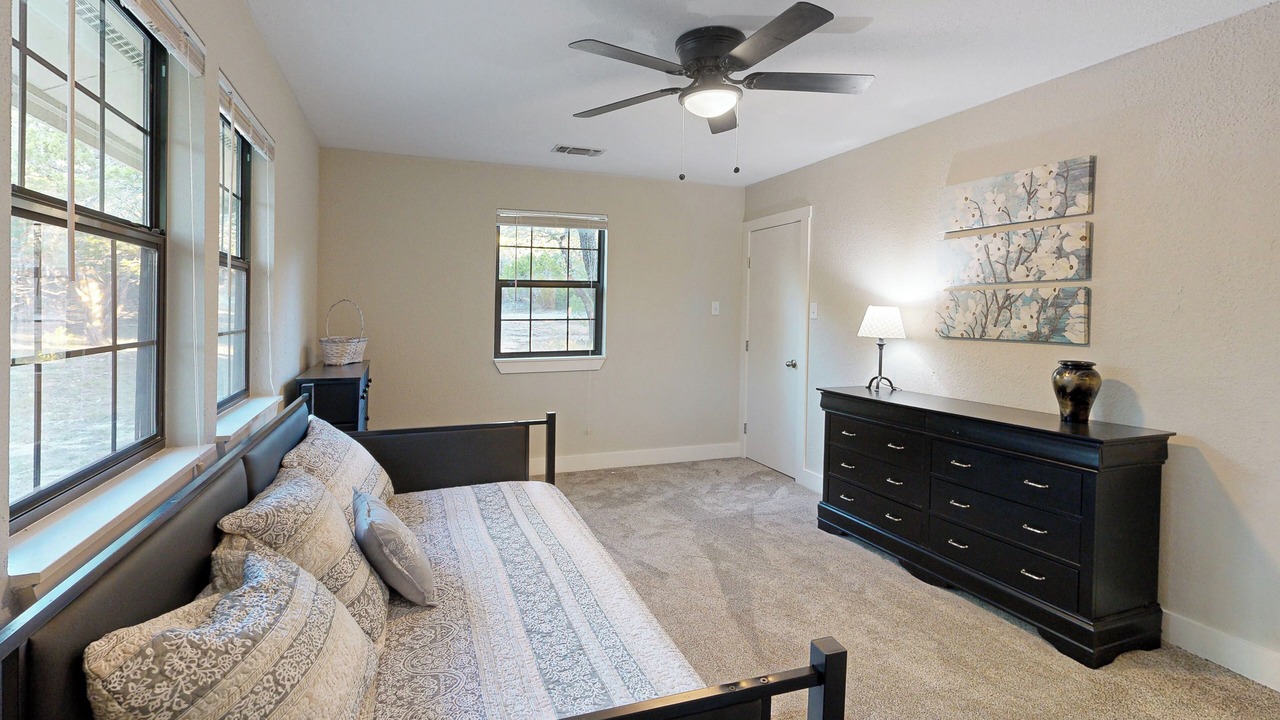 Photo of Livingroom in Pipe Creek