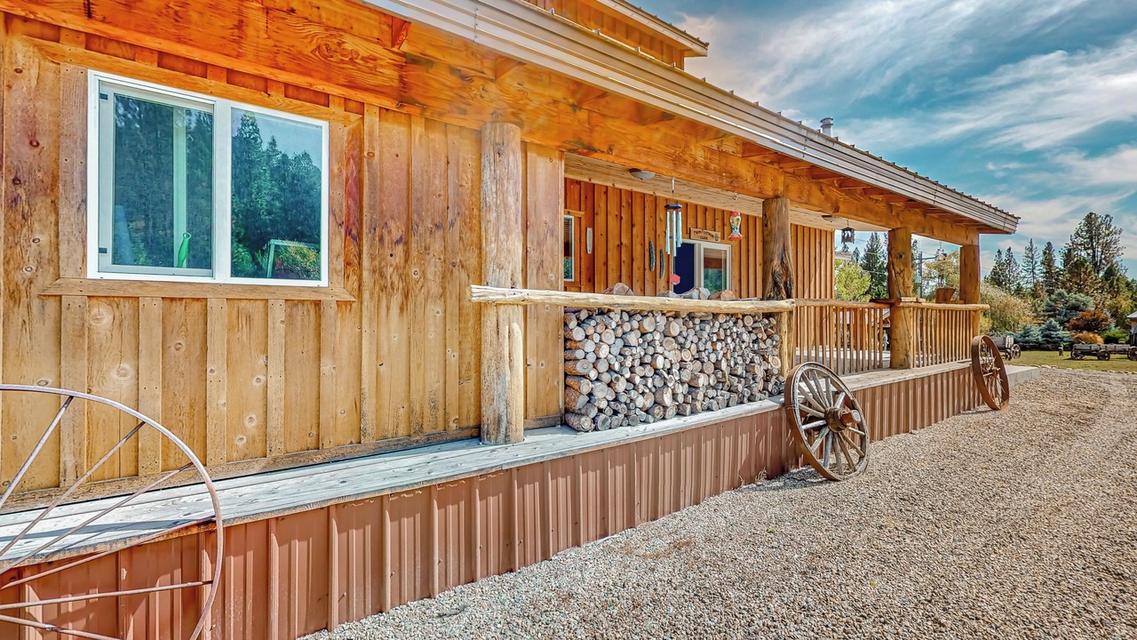 Photo of Patio Balcony in Garden Valley