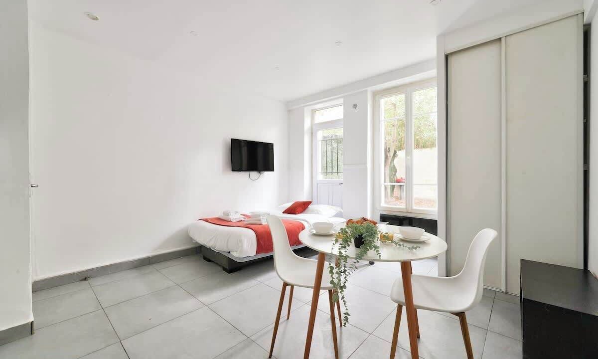 Photo of Bedroom in Centre