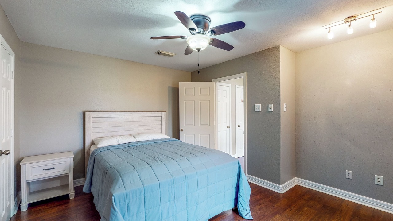 Photo of Bedroom in Blessing