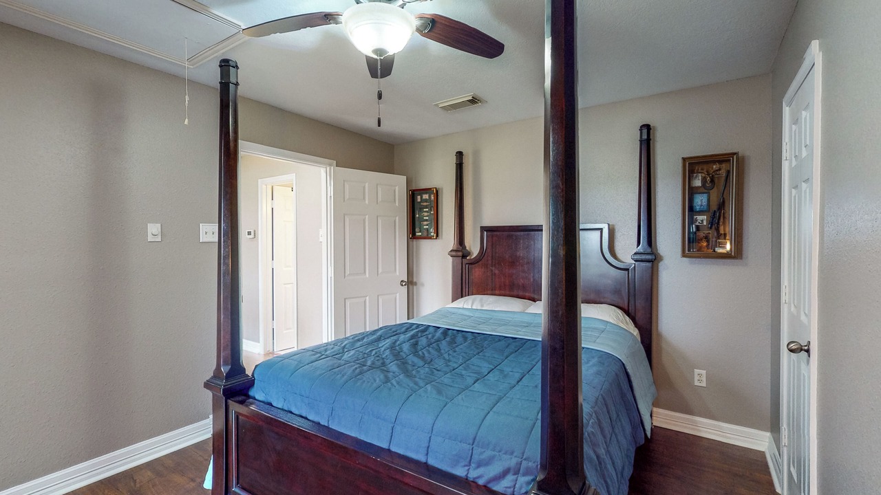 Photo of Bedroom in Blessing