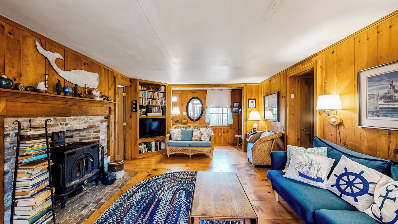 Photo of Livingroom in Madaket