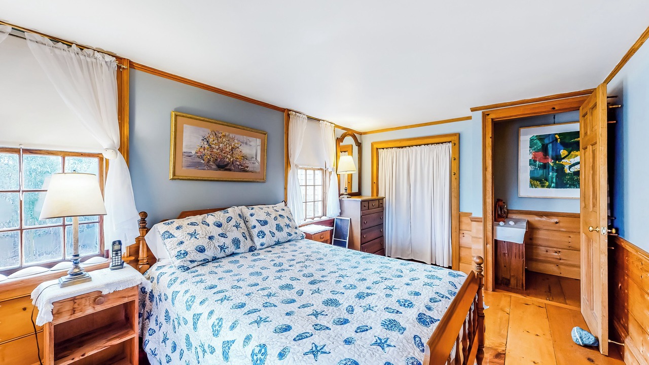 Photo of Bedroom in Madaket