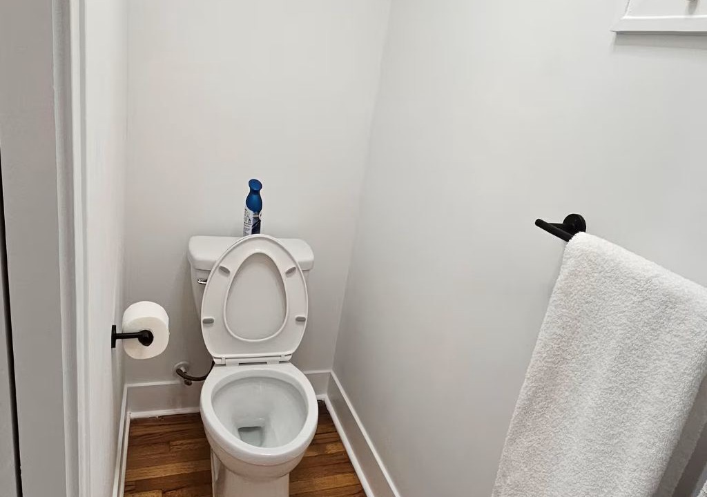 Photo of Bathroom in Leawood